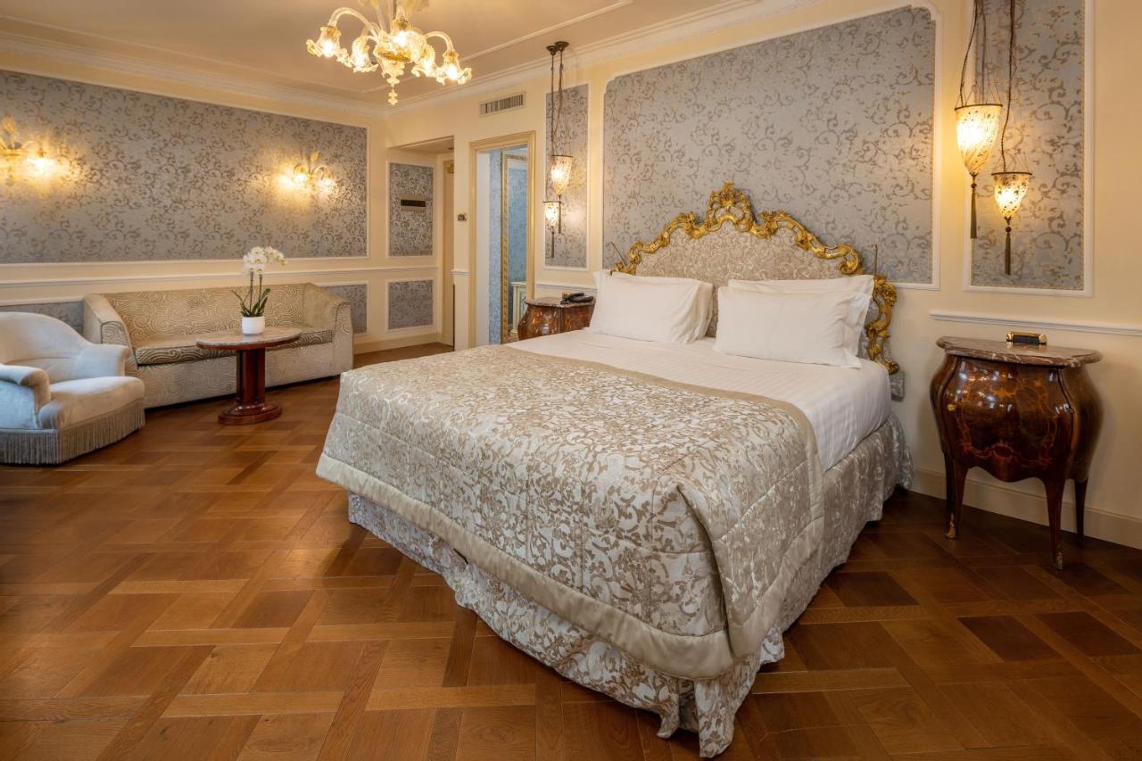 Baglioni Hotel Luna - The Leading Hotels Of The World Venezia Esterno foto